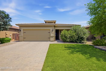 828 Leadwood Ave, Queen Creek, AZ 85140