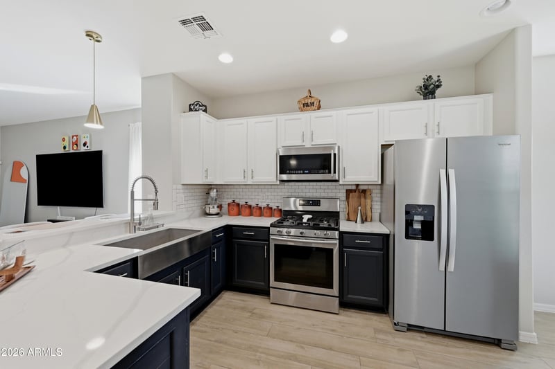 828 Leadwood Ave, Queen Creek, AZ 85140