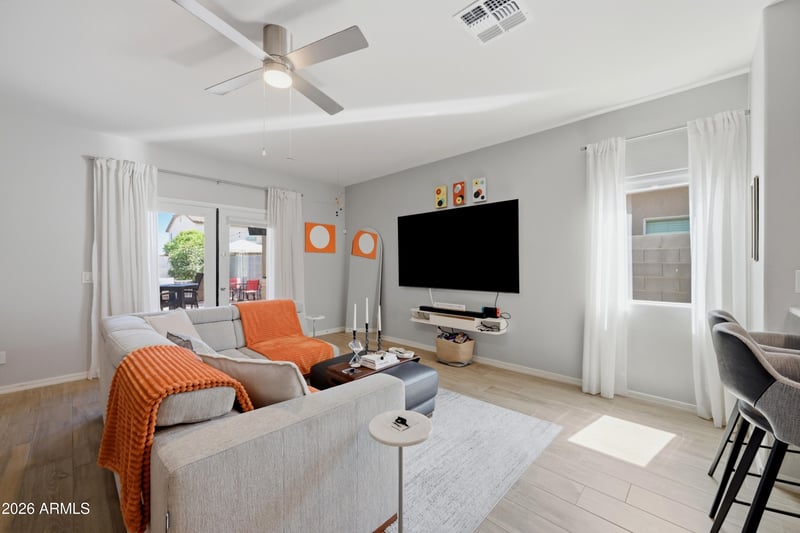 828 Leadwood Ave, San Tan Valley, AZ 85140