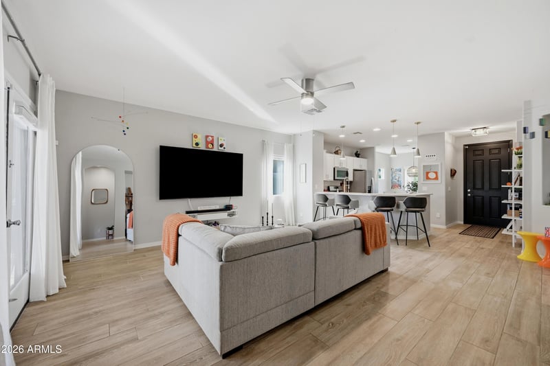 828 Leadwood Ave, San Tan Valley, AZ 85140