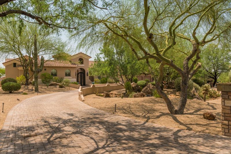 8285 E Cavalry Dr, Scottsdale, AZ 85266