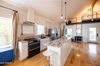 829 8th Ave, Phoenix, AZ 85007