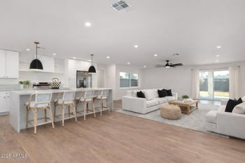 829 Desert Park Ln, Phoenix, AZ 85020