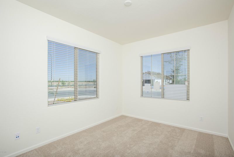829 E Aberdeen Dr, Gilbert, AZ 85298