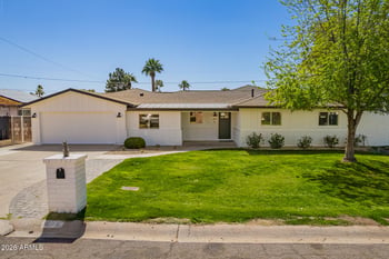 829 Desert Park Ln, Phoenix, AZ 85020