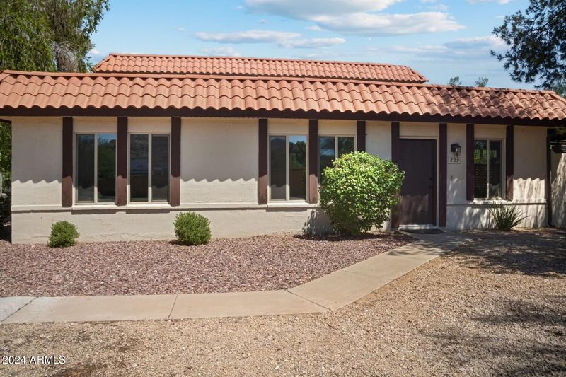 829 E Joan D Arc Ave, Phoenix, AZ 85022