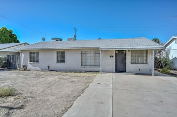 829 Echo Ln, Phoenix, AZ 85020