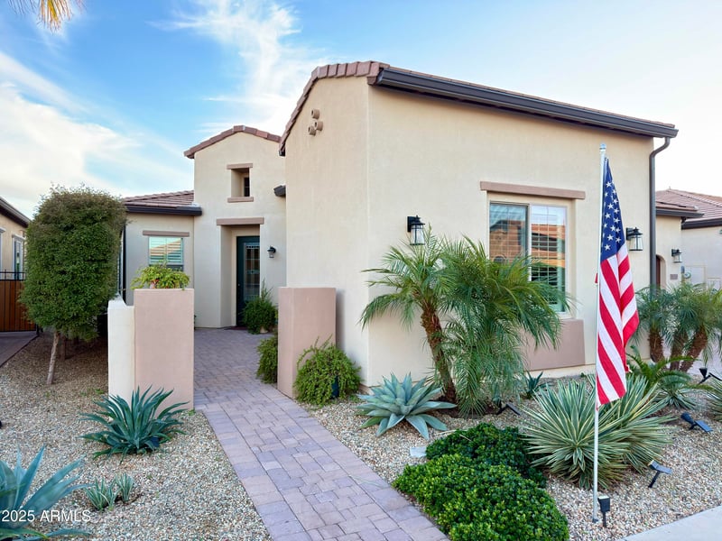 829 Snowy Farm Dr, Queen Creek, AZ 85140