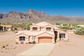 83 Geronimo Rd, Apache Junction, AZ 85119