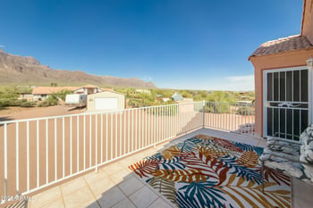 83 Geronimo Rd, Apache Junction, AZ 85119
