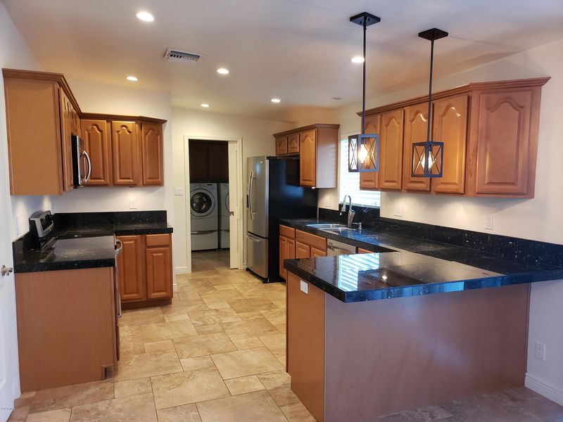 830 E El Caminito Dr, Phoenix, AZ 85020