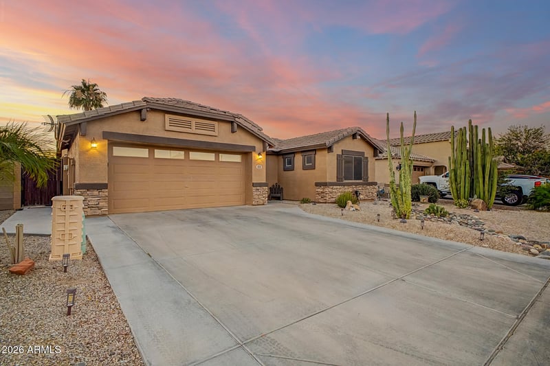 830 Mule Train Trl, San Tan Valley, AZ 85143