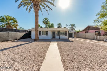 830 Greenleaf Ln, Avondale, AZ 85323