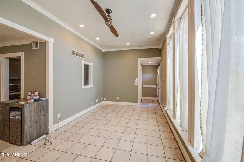 830 Michelle Dr, Phoenix, AZ 85022