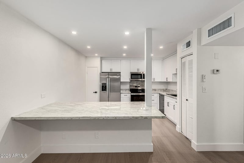 830 Dobson Rd #72, Mesa, AZ 85202
