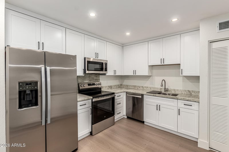 830 Dobson Rd #72, Mesa, AZ 85202
