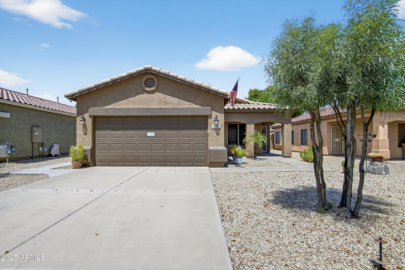 830 Tortoise Trl, San Tan Valley, AZ 85143