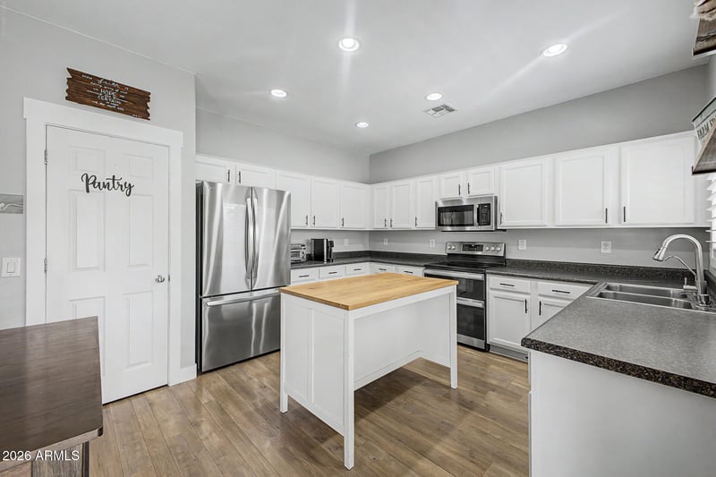 830 W Trellis Rd, Queen Creek, AZ 85140