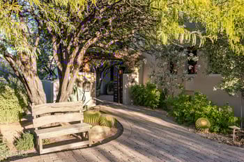 8300 Dixileta Dr #211, Scottsdale, AZ 85266