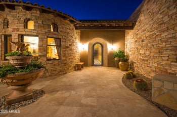 8300 Dixileta Dr #225, Scottsdale, AZ 85266