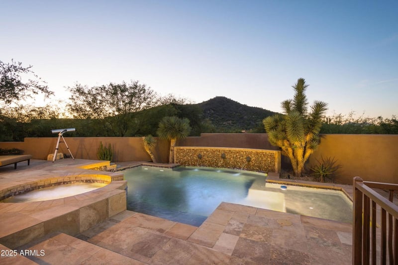 8300 Dixileta Dr #225, Scottsdale, AZ 85266