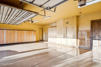 8300 Dixileta Dr #225, Scottsdale, AZ 85266