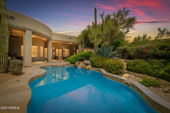 8300 Dixileta Dr #304, Scottsdale, AZ 85266