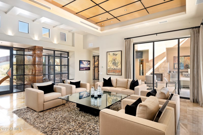 8300 E Dixileta Dr #212, Scottsdale, AZ 85266