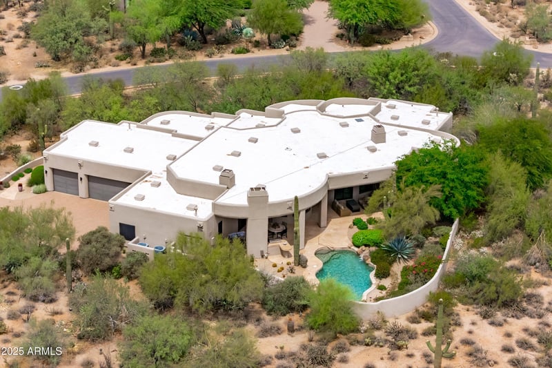 8300 E Dixileta Dr #304, Scottsdale, AZ 85266