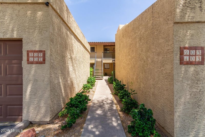 8301 21st Dr #202, Phoenix, AZ 85021