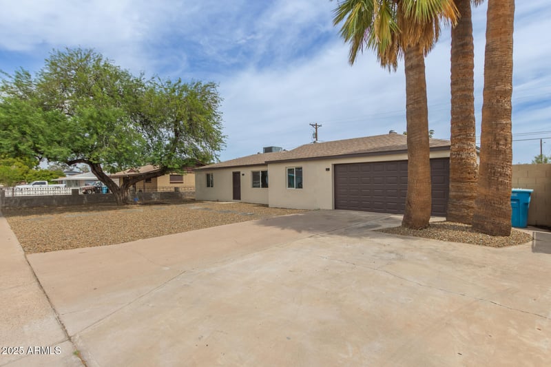 8301 29th Ave, Phoenix, AZ 85051