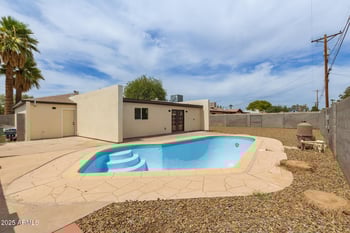 8301 29th Ave, Phoenix, AZ 85051