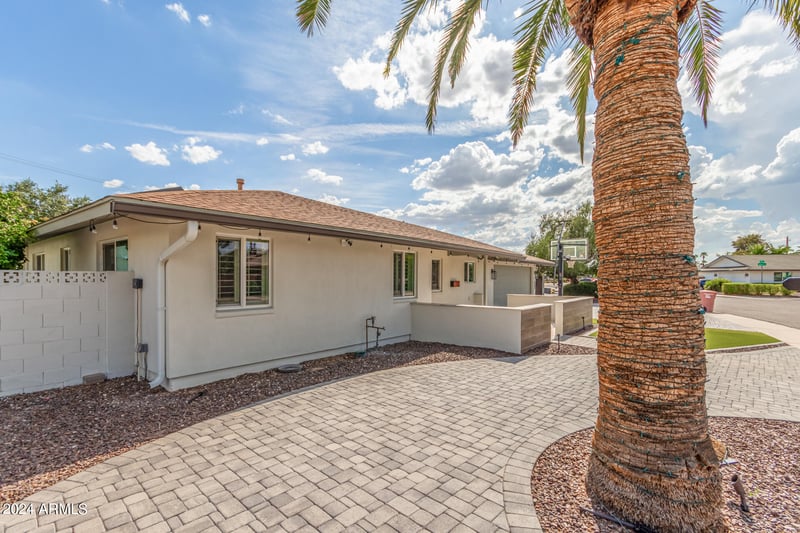 8301 E Angus Dr, Scottsdale, AZ 85251