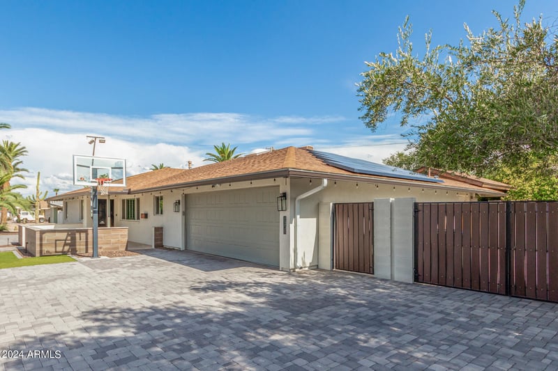 8301 E Angus Dr, Scottsdale, AZ 85251