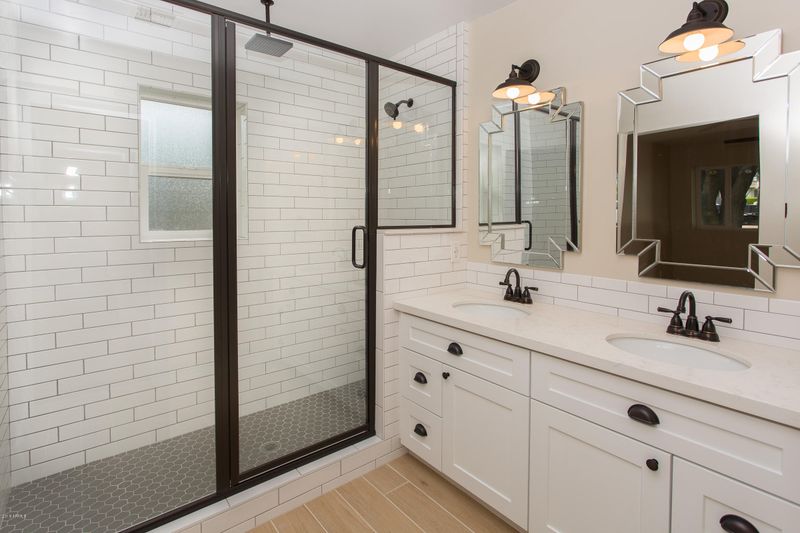 8301 E Edgemont Ave, Scottsdale, AZ 85257