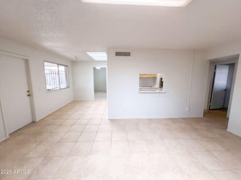 8301 N 47th Dr, Glendale, AZ 85302