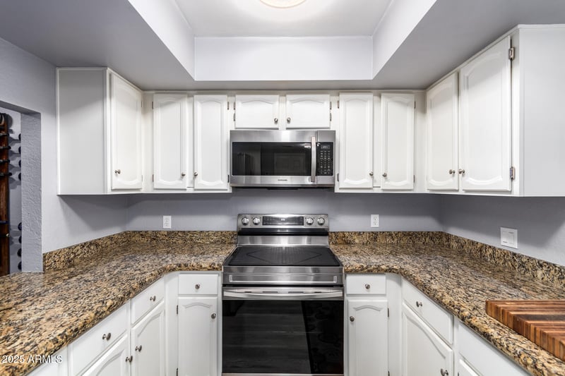 8302 21st Dr #L102, Phoenix, AZ 85021