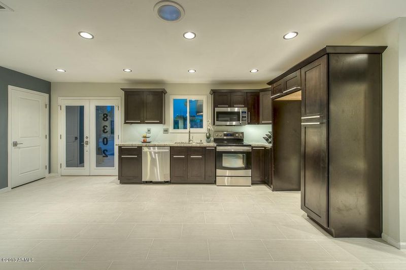 8302 E Plaza Ave, Scottsdale, AZ 85250