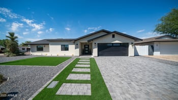 8302 Lincoln Dr, Scottsdale, AZ 85250