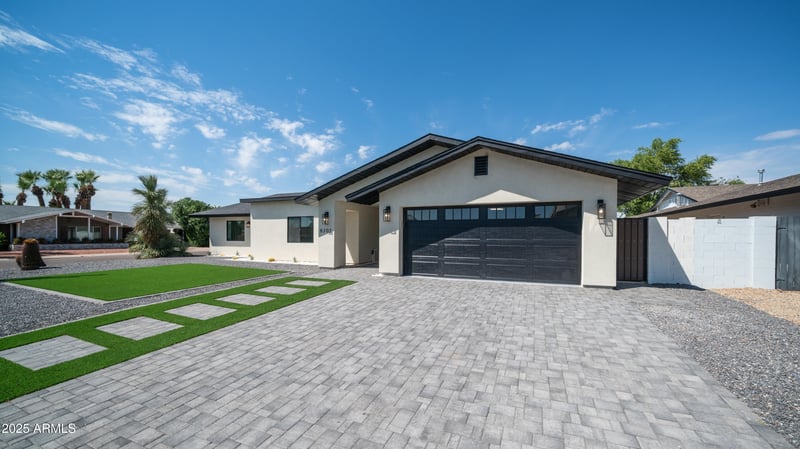 8302 Lincoln Dr, Scottsdale, AZ 85250