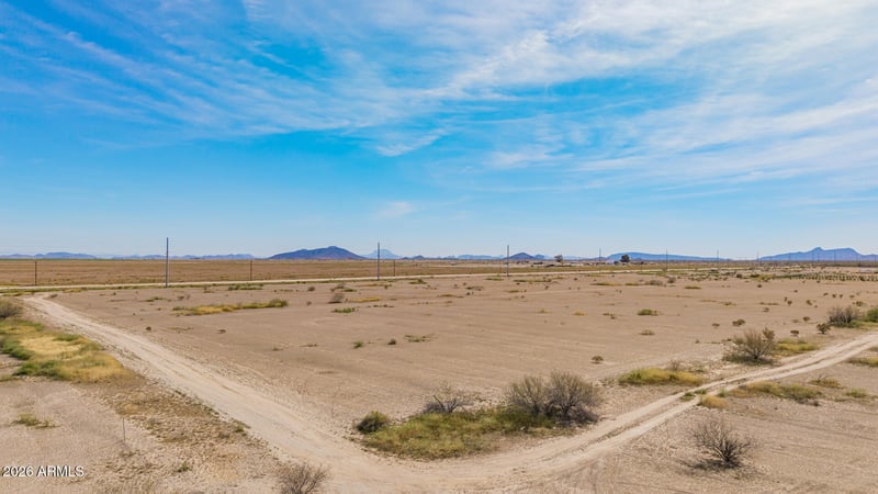 8303 S 536th Ave #133 & 135, Tonopah, AZ 85354