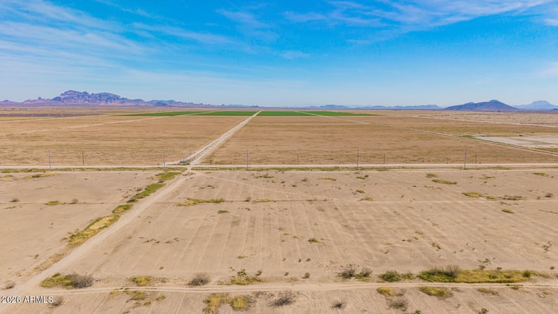8303 S 536th Ave #133 & 135, Tonopah, AZ 85354