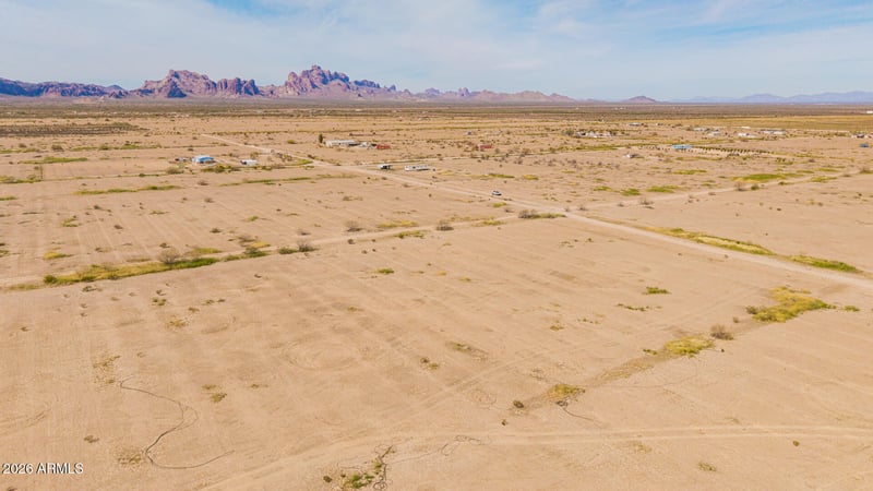 8303 S 536th Ave #133 & 135, Tonopah, AZ 85354