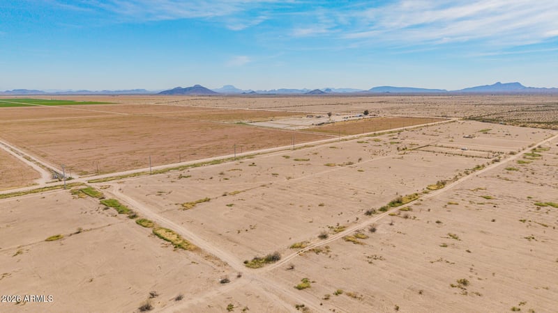 8303 S 536th Ave #133 & 135, Tonopah, AZ 85354