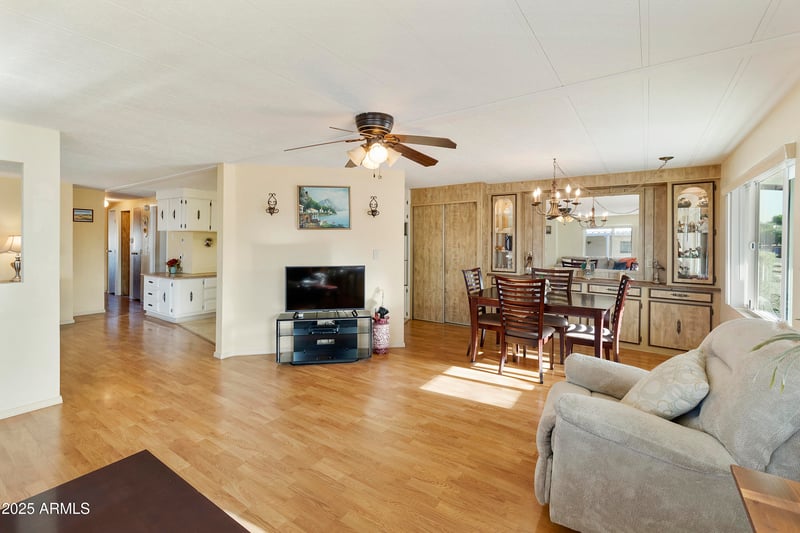 8304 Desert Trl, Mesa, AZ 85208