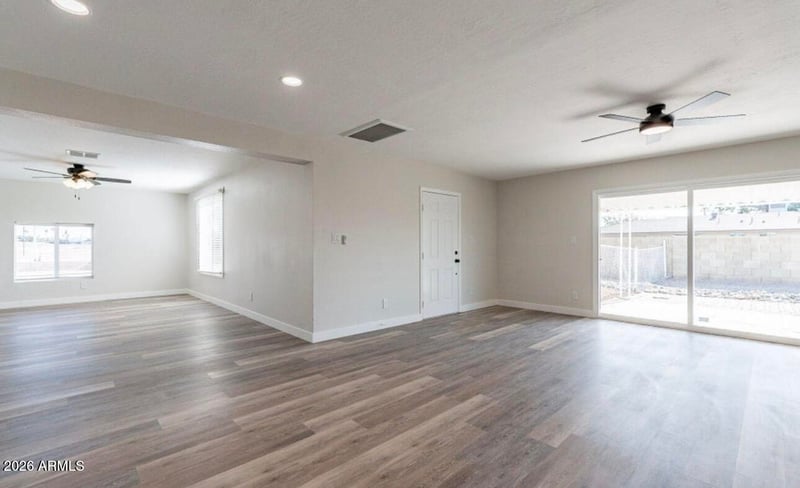 8304 N 55th Ave, Glendale, AZ 85302