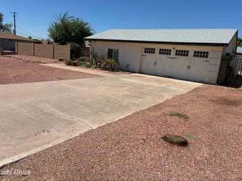 8304 N 55th Ave, Glendale, AZ 85302