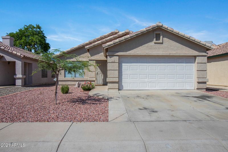 8304 W Baxter Dr, Phoenix, AZ 85037