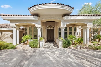 8305 50th St, Paradise Valley, AZ 85253