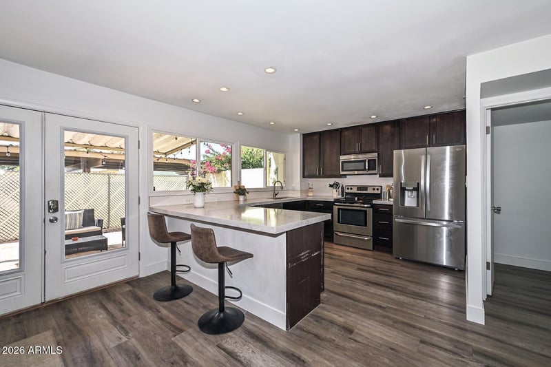8305 Vista Dr, Scottsdale, AZ 85250